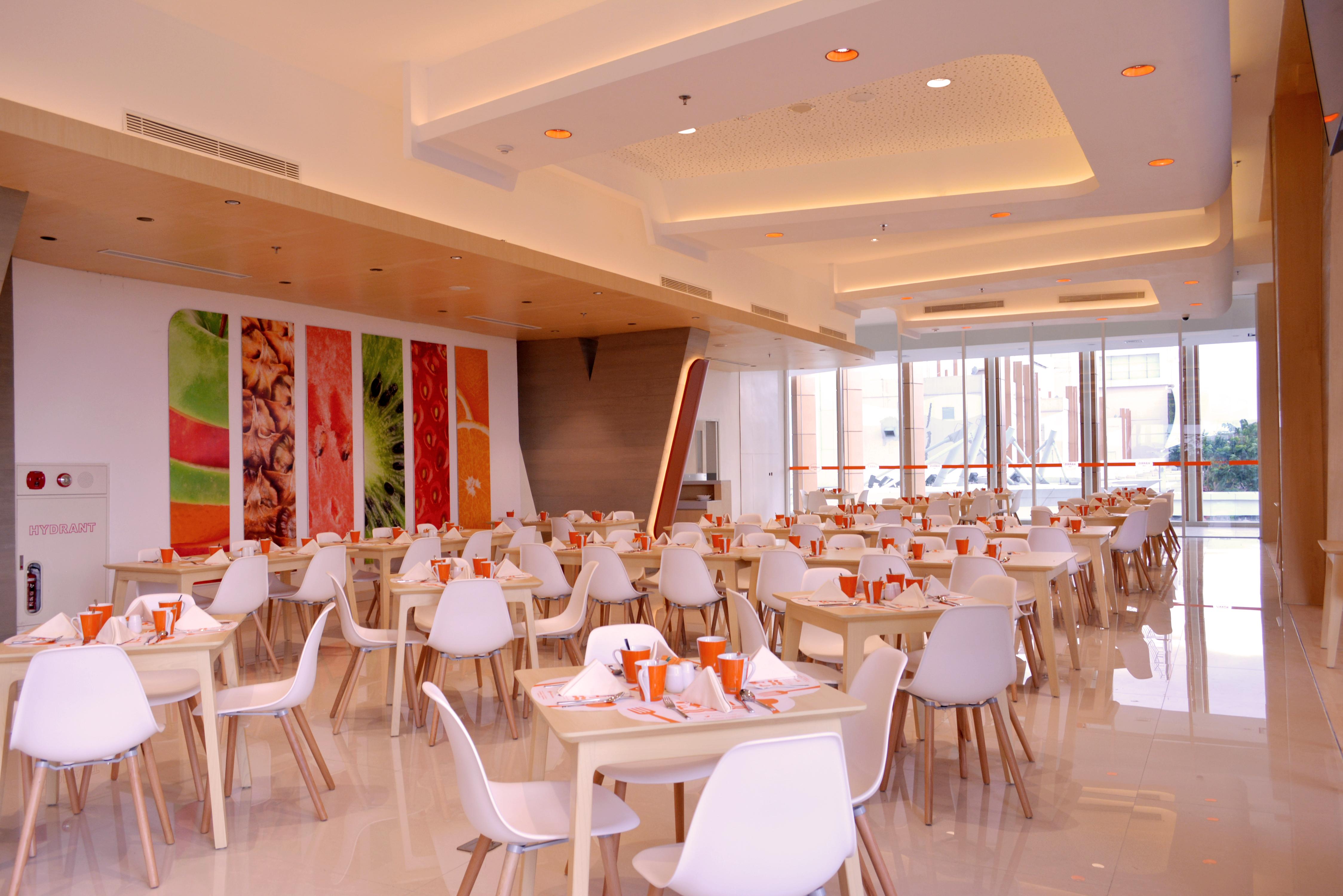 Harris Hotel & Conventions Bekasi Exterior photo