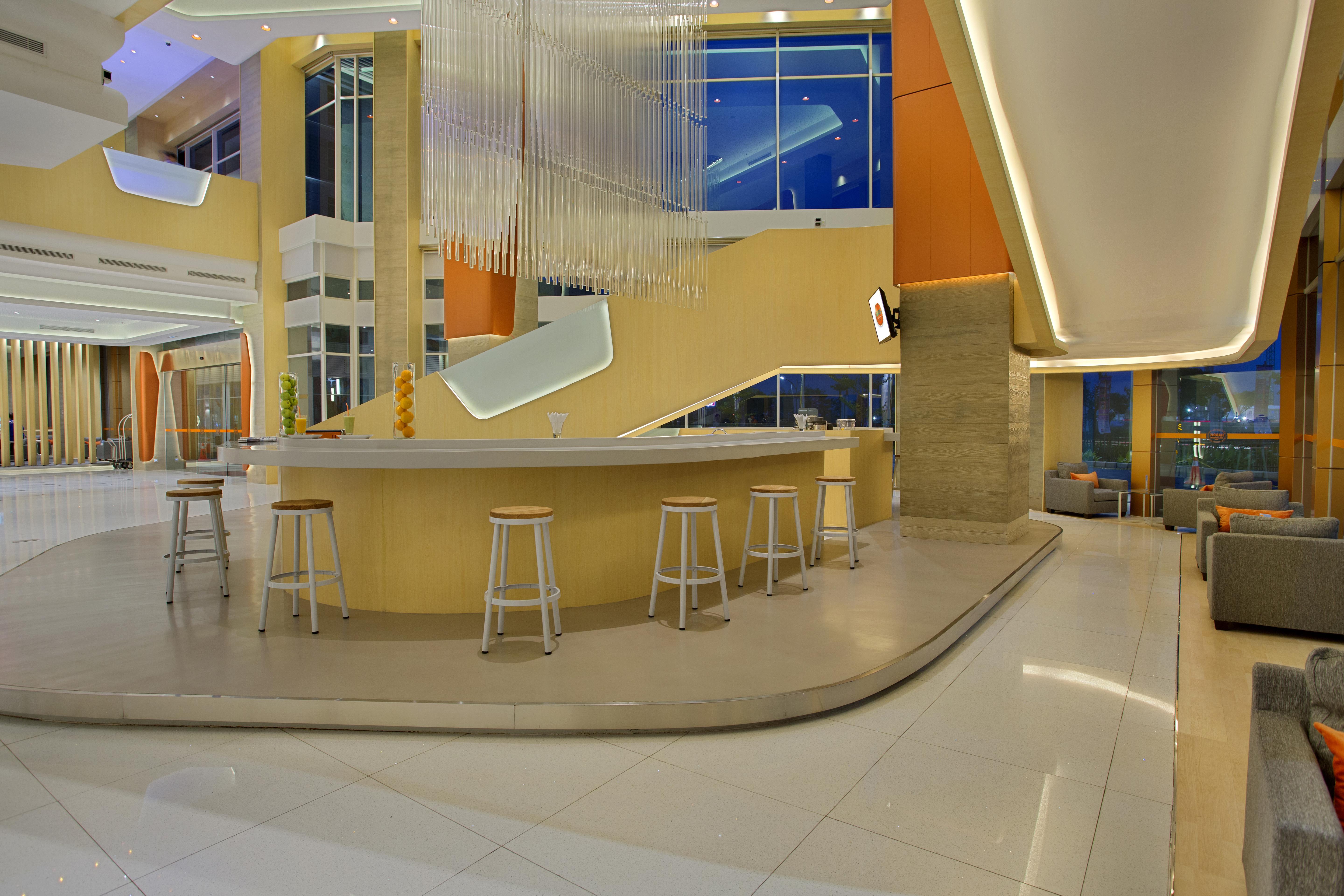 Harris Hotel & Conventions Bekasi Exterior photo