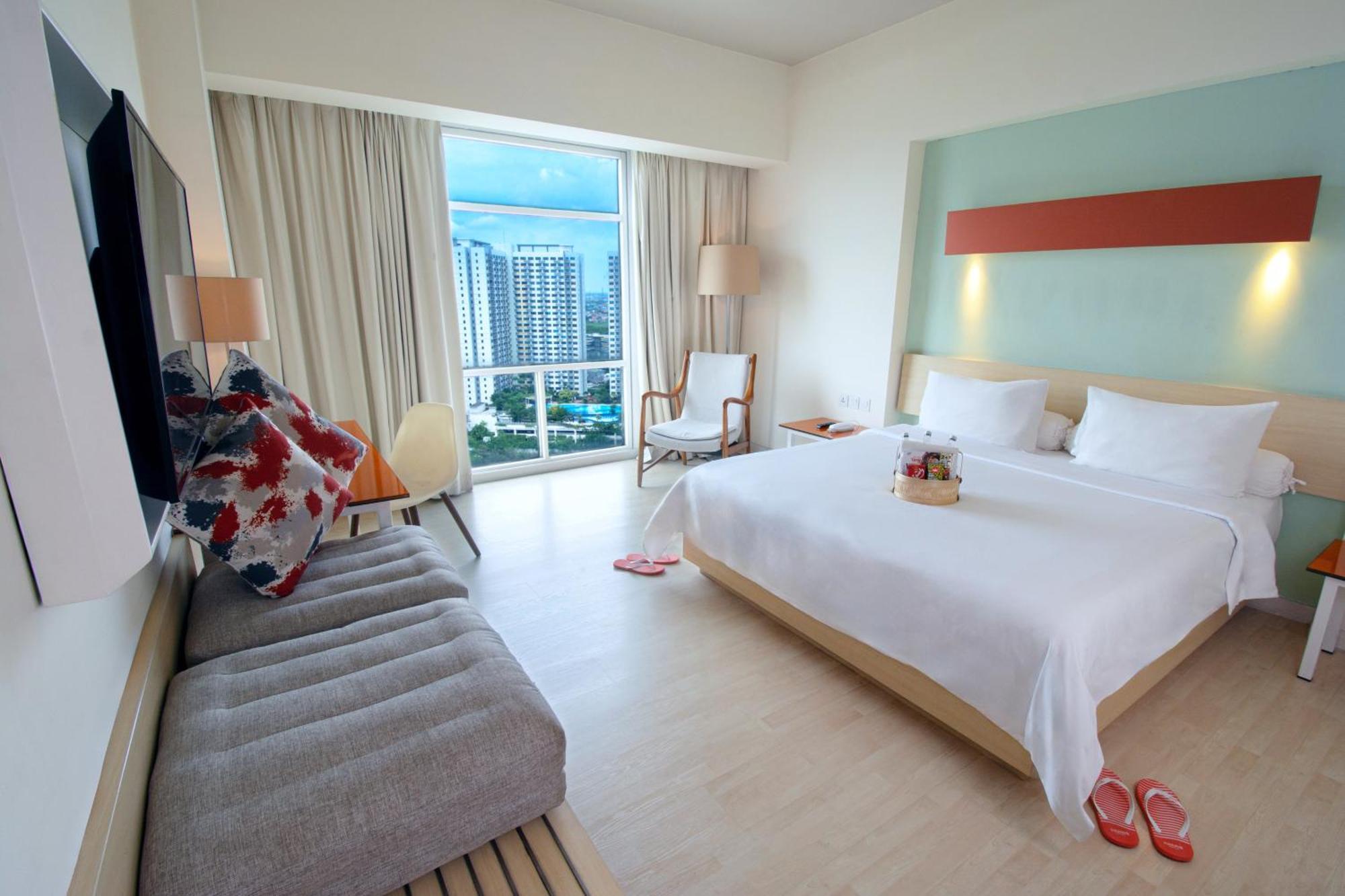 Harris Hotel & Conventions Bekasi Exterior photo